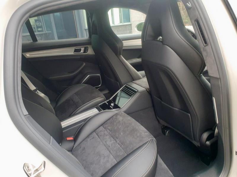 Купить Porsche Panamera GTS бензин 2023 id-1006341 в Киеве, Фото №[delta]