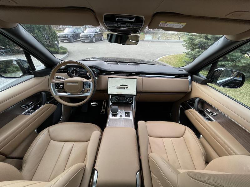 Купить Land-Rover Range-Rover L460 Autobioraphy LWB бензин 2024 id-1006351 в Киеве, Фото №[delta]