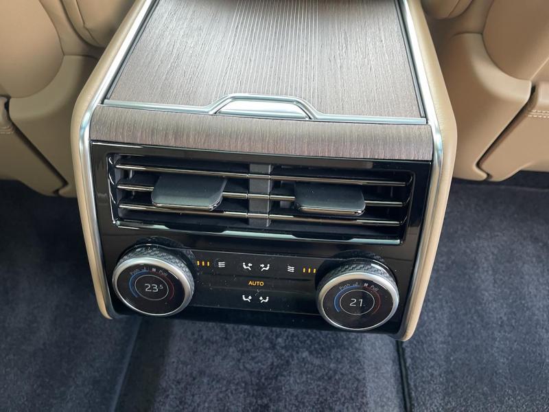 Купить Land-Rover Range-Rover L460 Autobioraphy LWB бензин 2024 id-1006351 в Киеве, Фото №[delta]