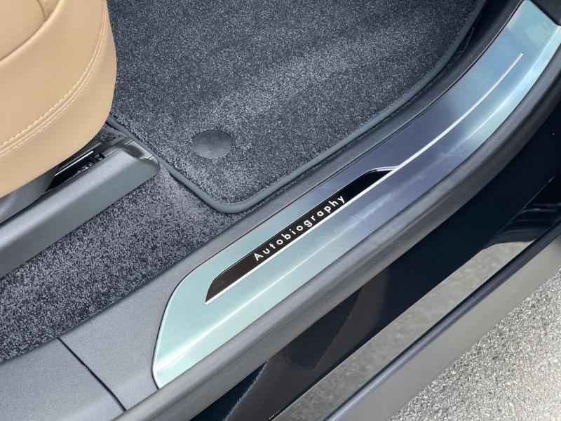 Купить Land-Rover Range-Rover L460 Autobioraphy LWB бензин 2024 id-1006351 в Киеве, Фото №[delta]