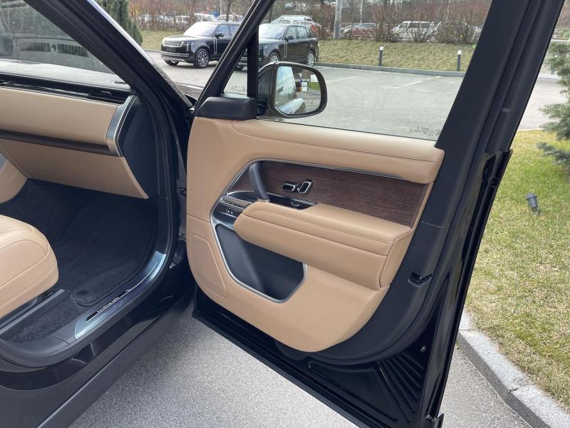 Купить Land-Rover Range-Rover L460 Autobioraphy LWB бензин 2024 id-1006351 в Киеве, Фото №[delta]