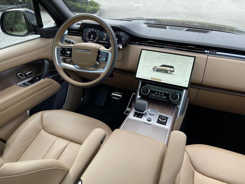 Купить Land-Rover Range-Rover L460 Autobioraphy LWB бензин 2025 id-1006351 в Киеве, Фото №[delta]