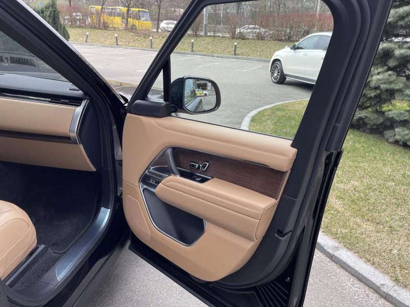 Купить Land-Rover Range-Rover HSE гибрид 2025 id-1006350 в Киеве, Фото №[delta]