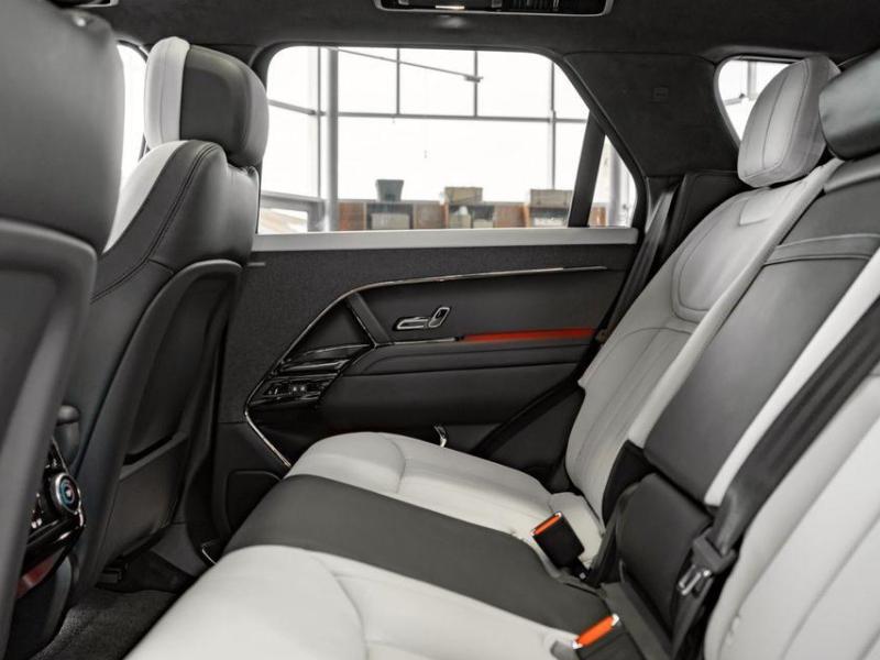 Купить Land-Rover Range-Rover Sport Autobiography дизель 2025 id-1006360 в Киеве, Фото №[delta]