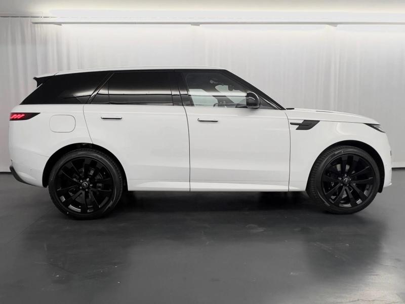 Купить Land-Rover Range-Rover Sport дизель 2025 id-1006359 в Киеве, Фото №[delta]