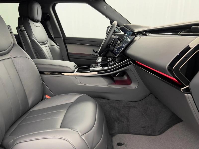 Купить Land-Rover Range-Rover Sport дизель 2025 id-1006359 в Киеве, Фото №[delta]