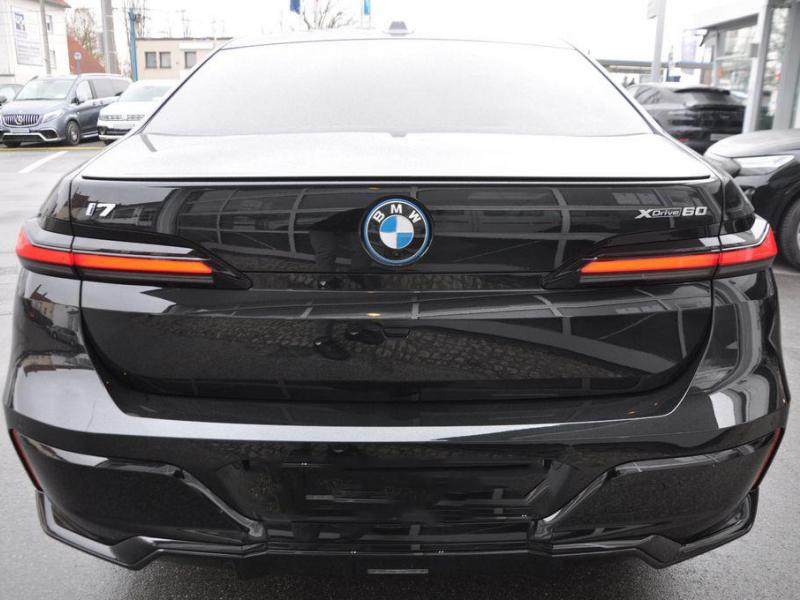 Купить BMW i7 xDrive60 электро 2024 id-1006369 в Киеве, Фото №[delta]
