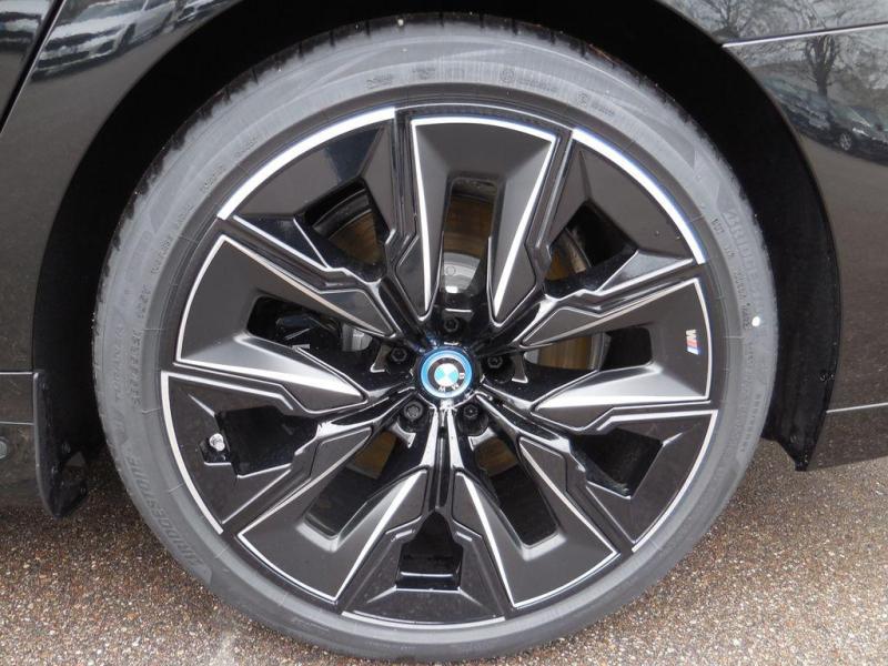 Купить BMW i7 xDrive60 электро 2025 id-1006373 в Киеве, Фото №[delta]