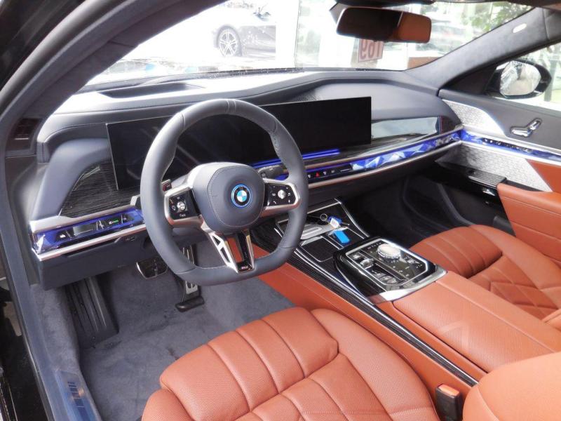 Купить BMW i7 xDrive60 электро 2025 id-1006373 в Киеве, Фото №[delta]