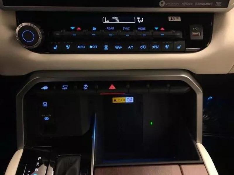 Купить Toyota Sequoia Capstone гибрид 2024 id-1006384 в Киеве, Фото №[delta]