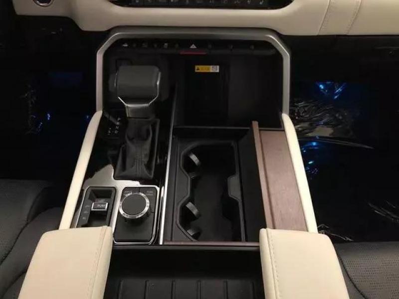 Купить Toyota Sequoia Capstone гибрид 2025 id-1006384 в Киеве, Фото №[delta]