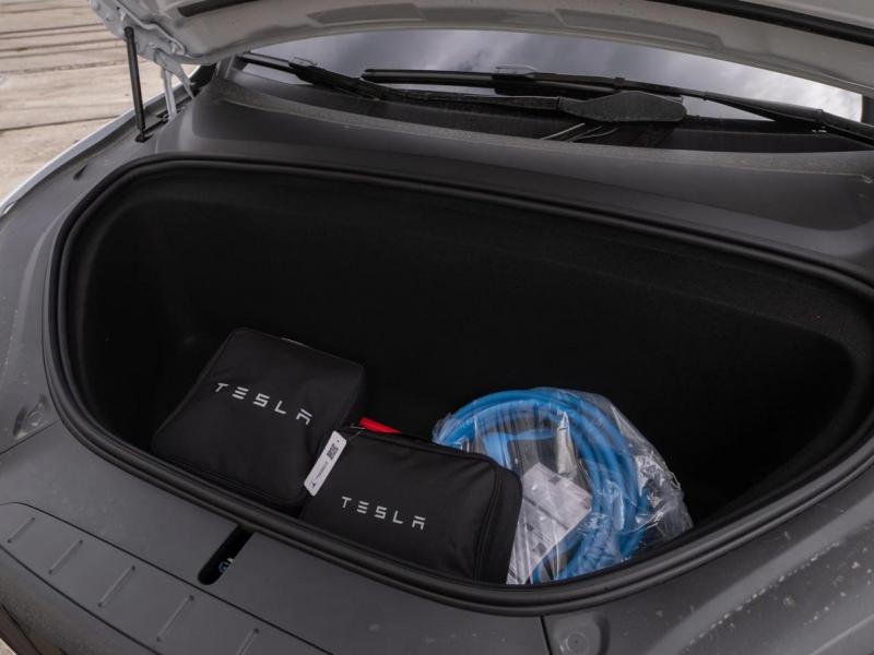 Купить Tesla Model X Plaid электро 2023 id-1006389 в Киеве, Фото №[delta]