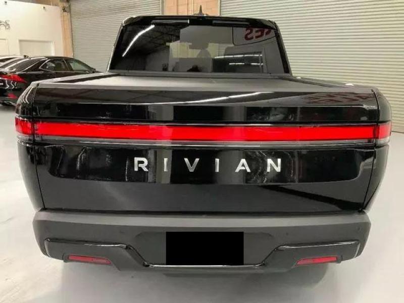 Купить Rivian R1T Launch Edition бензин 2025 id-1006397 в Киеве, Фото №[delta]
