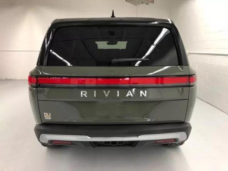 Купить Rivian R1S электро 2025 id-1006398 в Киеве, Фото №[delta]