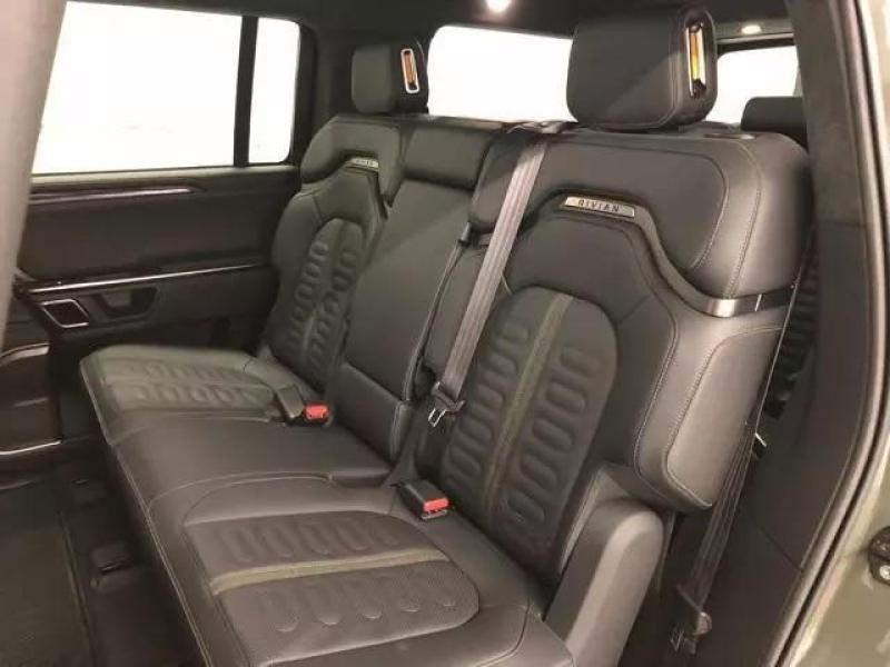 Купить Rivian R1S электро 2025 id-1006398 в Киеве, Фото №[delta]