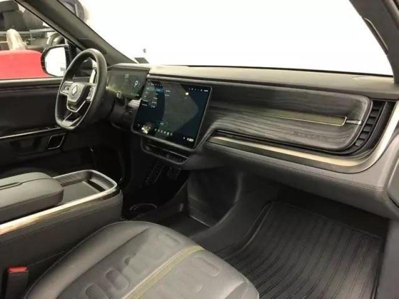 Купить Rivian R1S электро 2025 id-1006398 в Киеве, Фото №[delta]