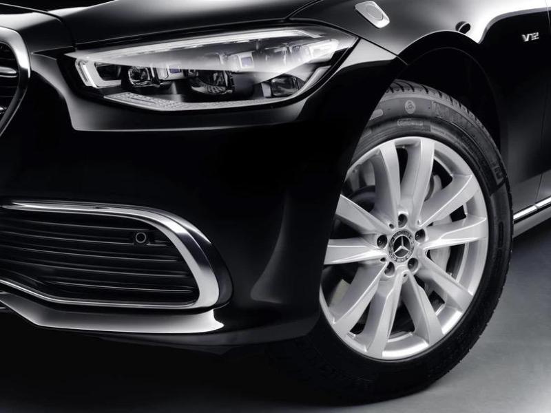 Купить Mercedes-Benz S 680 GUARD VR 10 4Matic бензин 2025 id-1006409 в Киеве, Фото №[delta]