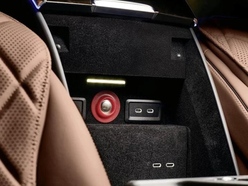 Купить Mercedes-Benz S 680 GUARD VR 10 4Matic бензин 2025 id-1006409 в Киеве, Фото №[delta]