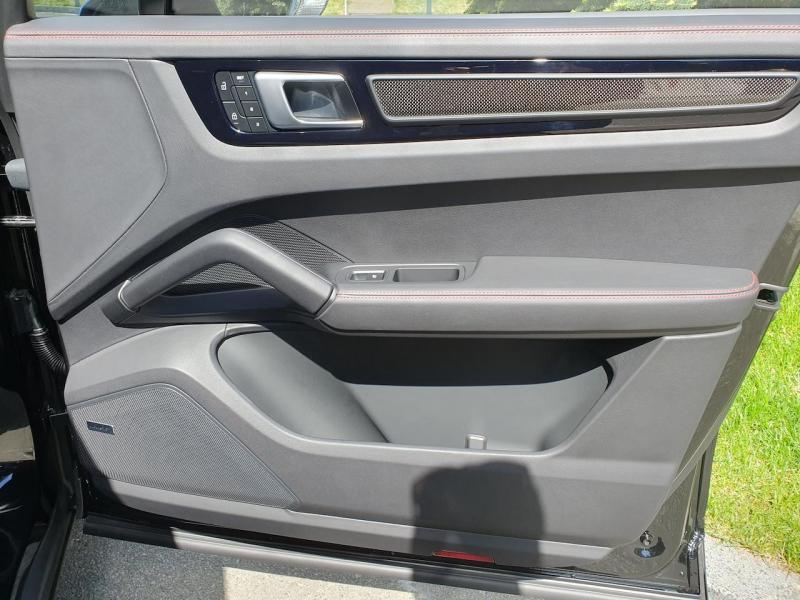 Купить Porsche Cayenne Turbo GT бензин 2023 id-1006441 в Киеве, Фото №[delta]