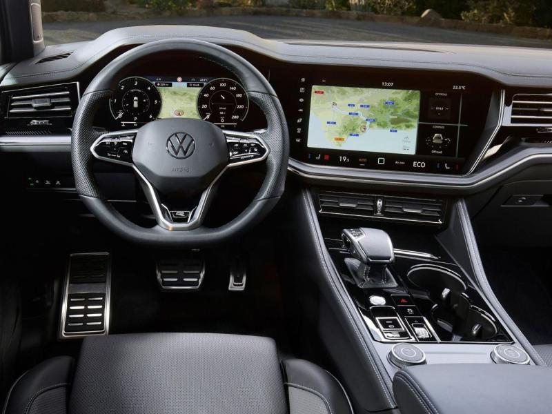 Купить Volkswagen Touareg бензин 2025 id-1006460 в Киеве, Фото №[delta]