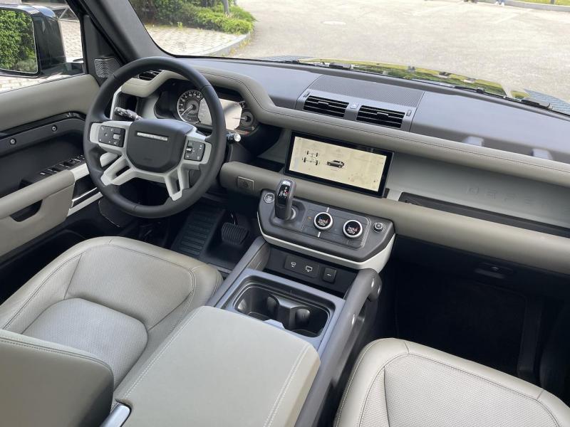 Купить Land-Rover Defender 110 дизель 2024 id-1006463 в Киеве, Фото №[delta]