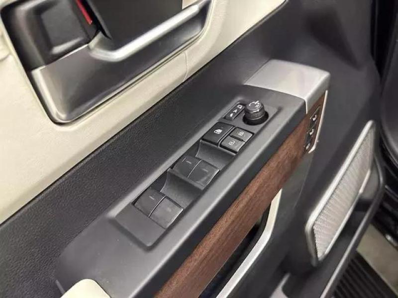 Купить Toyota Sequoia Capstone гибрид 2025 id-1006466 в Киеве, Фото №[delta]