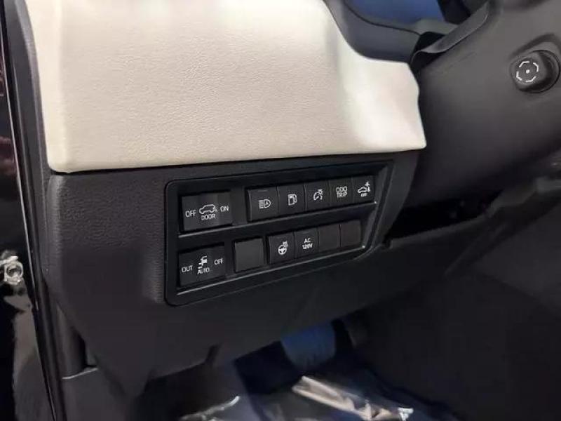 Купить Toyota Sequoia Capstone гибрид 2025 id-1006466 в Киеве, Фото №[delta]