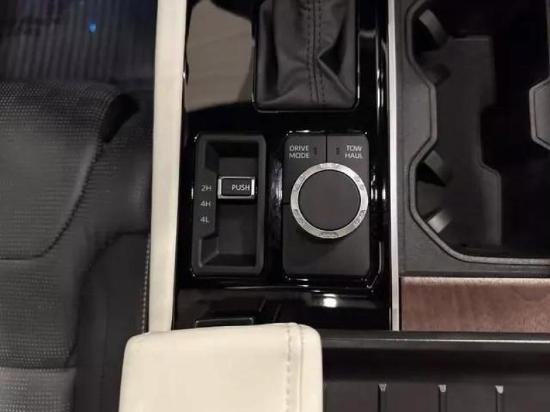 Купить Toyota Sequoia Capstone гибрид 2025 id-1006466 в Киеве, Фото №[delta]