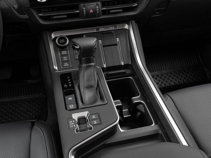 Купить Lexus GX бензин 2025 id-1006468 в Киеве, Фото №[delta]