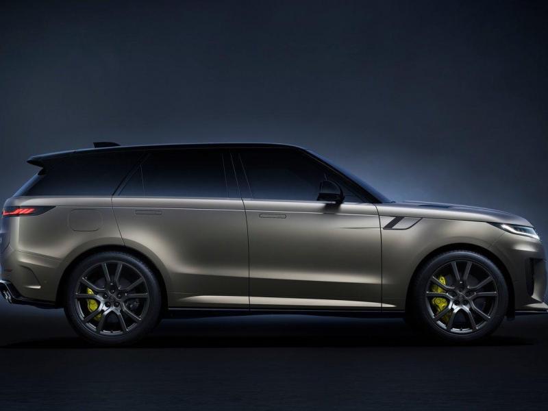 Купить Land-Rover Range-Rover Sport SV бензин 2024 id-1006473 в Киеве, Фото №[delta]