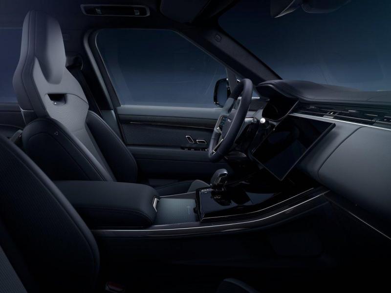 Купить Land-Rover Range-Rover Sport SV бензин 2024 id-1006473 в Киеве, Фото №[delta]