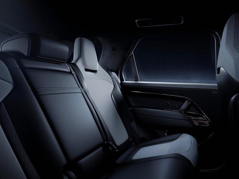 Купить Land-Rover Range-Rover Sport SV бензин 2024 id-1006473 в Киеве, Фото №[delta]