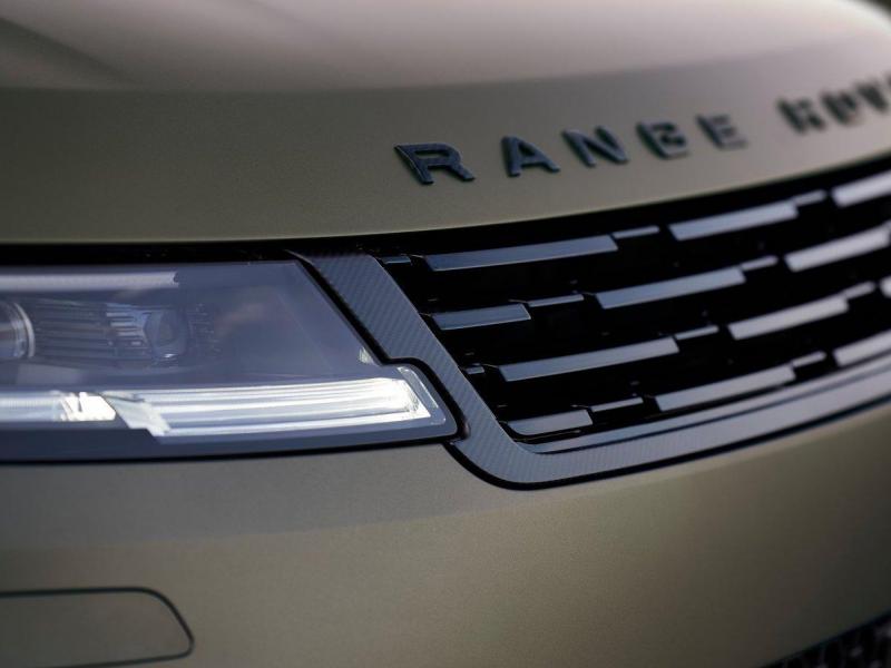 Купить Land-Rover Range-Rover Sport SV бензин 2024 id-1006473 в Киеве, Фото №[delta]