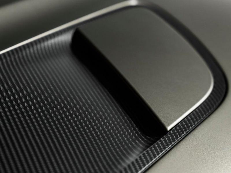 Купить Land-Rover Range-Rover Sport SV бензин 2024 id-1006473 в Киеве, Фото №[delta]