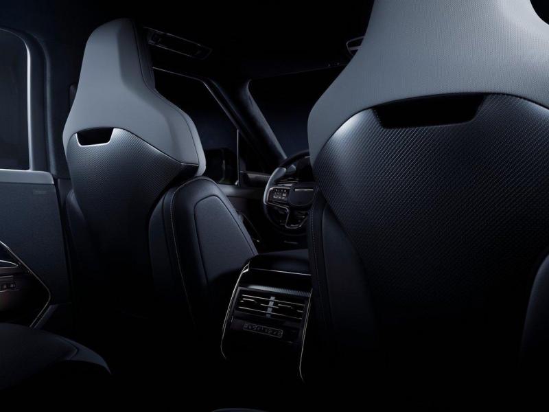 Купить Land-Rover Range-Rover Sport SV бензин 2024 id-1006473 в Киеве, Фото №[delta]