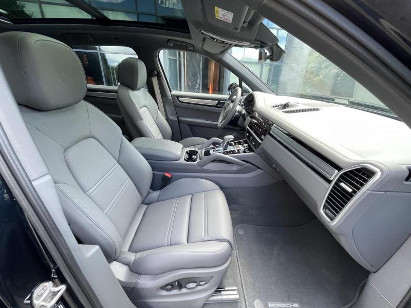 Купить Porsche Cayenne бензин 2024 id-1006480 в Киеве, Фото №[delta]
