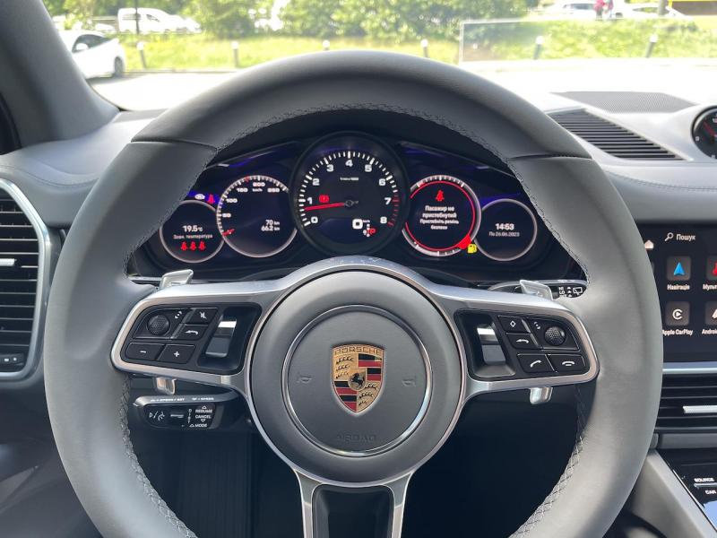 Купить Porsche Cayenne бензин 2024 id-1006480 в Киеве, Фото №[delta]