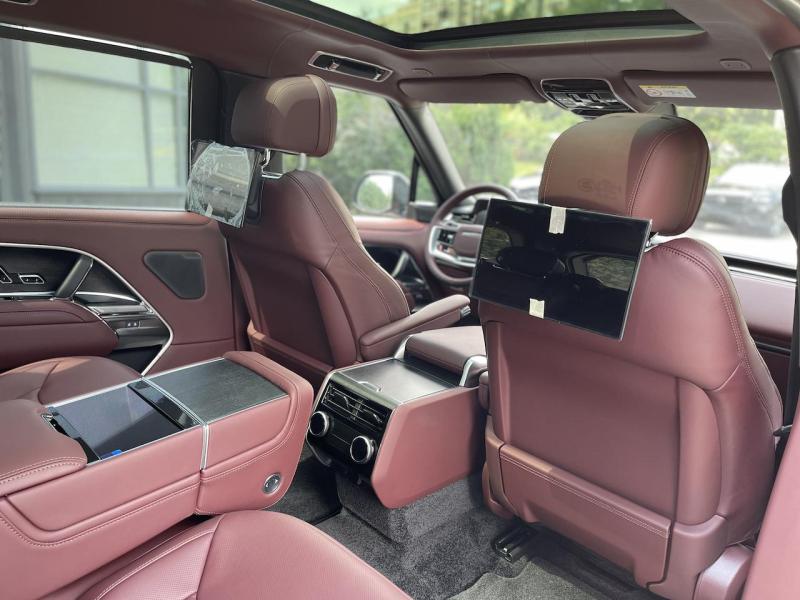 Купить Land-Rover Range-Rover L460 Autobioraphy LWB дизель 2025 id-1006481 в Киеве, Фото №[delta]