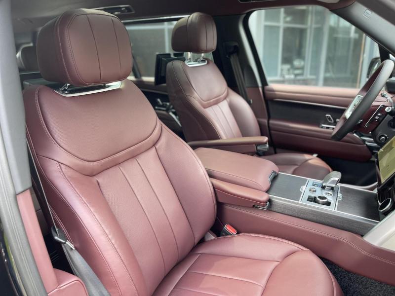 Купить Land-Rover Range-Rover L460 Autobioraphy LWB дизель 2025 id-1006481 в Киеве, Фото №[delta]