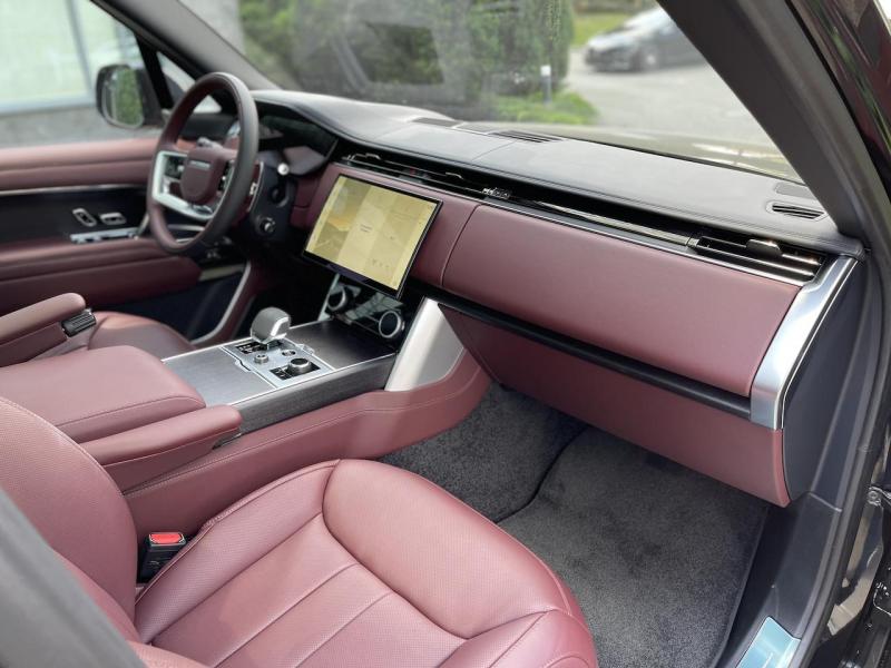 Купить Land-Rover Range-Rover L460 Autobioraphy LWB дизель 2025 id-1006481 в Киеве, Фото №[delta]