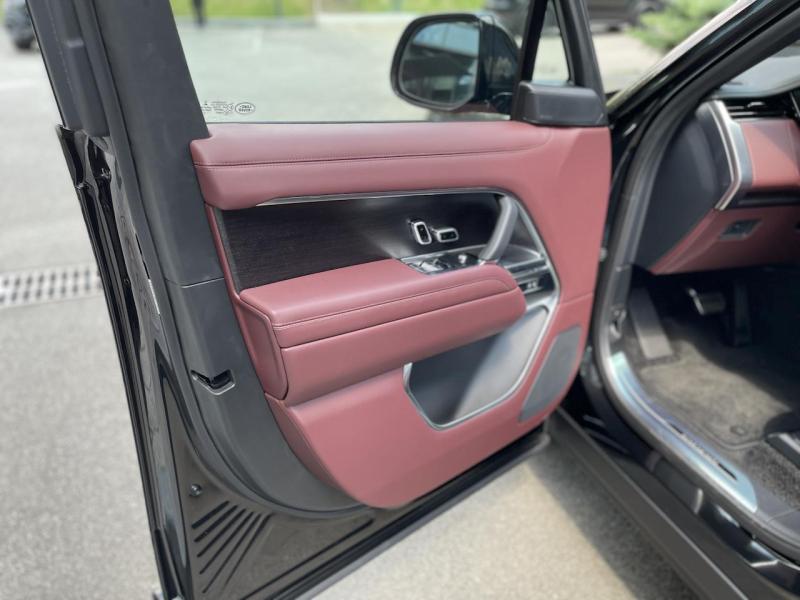 Купить Land-Rover Range-Rover L460 Autobioraphy LWB дизель 2025 id-1006481 в Киеве, Фото №[delta]