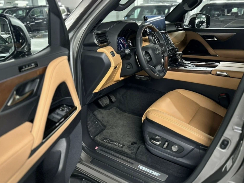 Купить Lexus LX 500D бензин 2025 id-1006492 в Киеве, Фото №[delta]