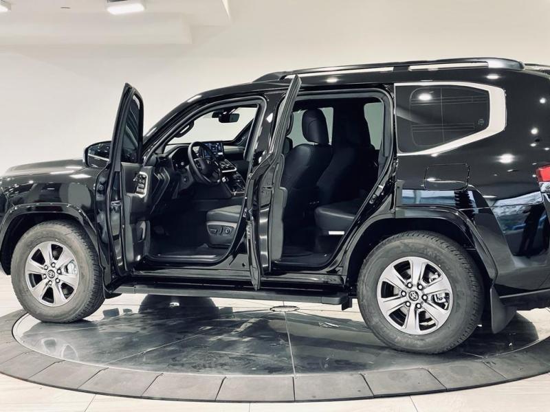 Купить Toyota Land Cruiser 300 GUARD B6+ бензин 2025 id-1006493 в Киеве, Фото №[delta]