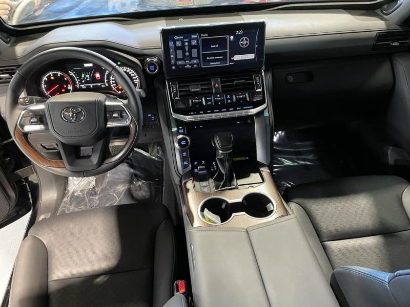 Купить Toyota Land Cruiser 300 GUARD B6+ бензин 2025 id-1006493 в Киеве, Фото №[delta]
