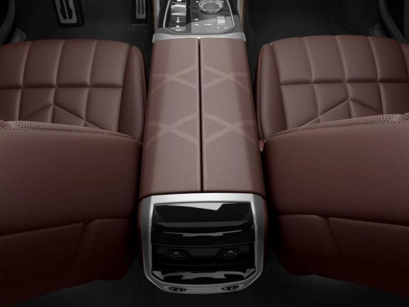 Купить BMW 7-Series 750e xDrive бензин 2024 id-1006508 в Киеве, Фото №[delta]