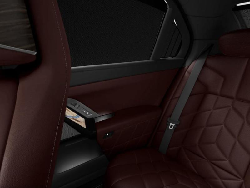 Купить BMW 7-Series 750e xDrive бензин 2025 id-1006508 в Киеве, Фото №[delta]