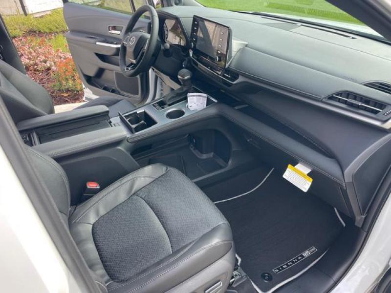 Купить Toyota Sienna AWD гибрид 2025 id-1006513 в Киеве, Фото №[delta]