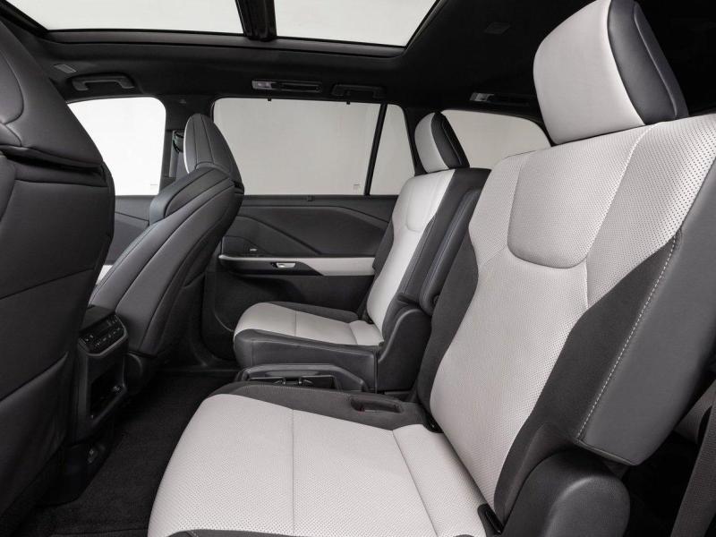 Купить Lexus TX гибрид 2025 id-1006517 в Киеве, Фото №[delta]