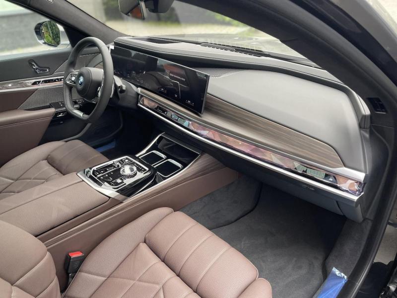 Купить BMW 7-Series 750e xDrive гибрид 2024 id-1006535 в Киеве, Фото №[delta]