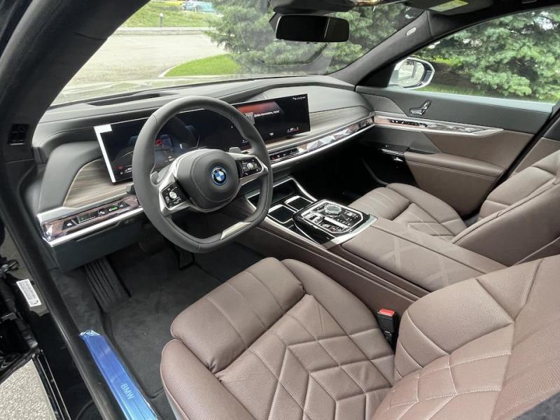 Купить BMW 7-Series 750e xDrive гибрид 2024 id-1006535 в Киеве, Фото №[delta]